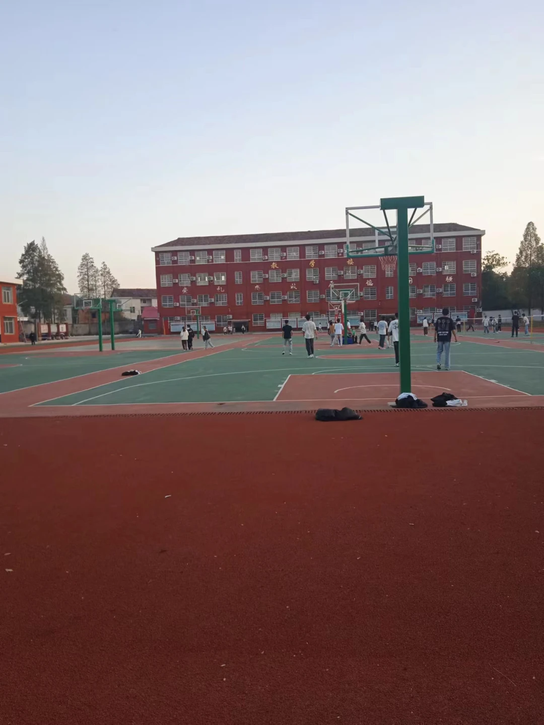 业余爱好者如何在智能场馆提升篮球技能_1